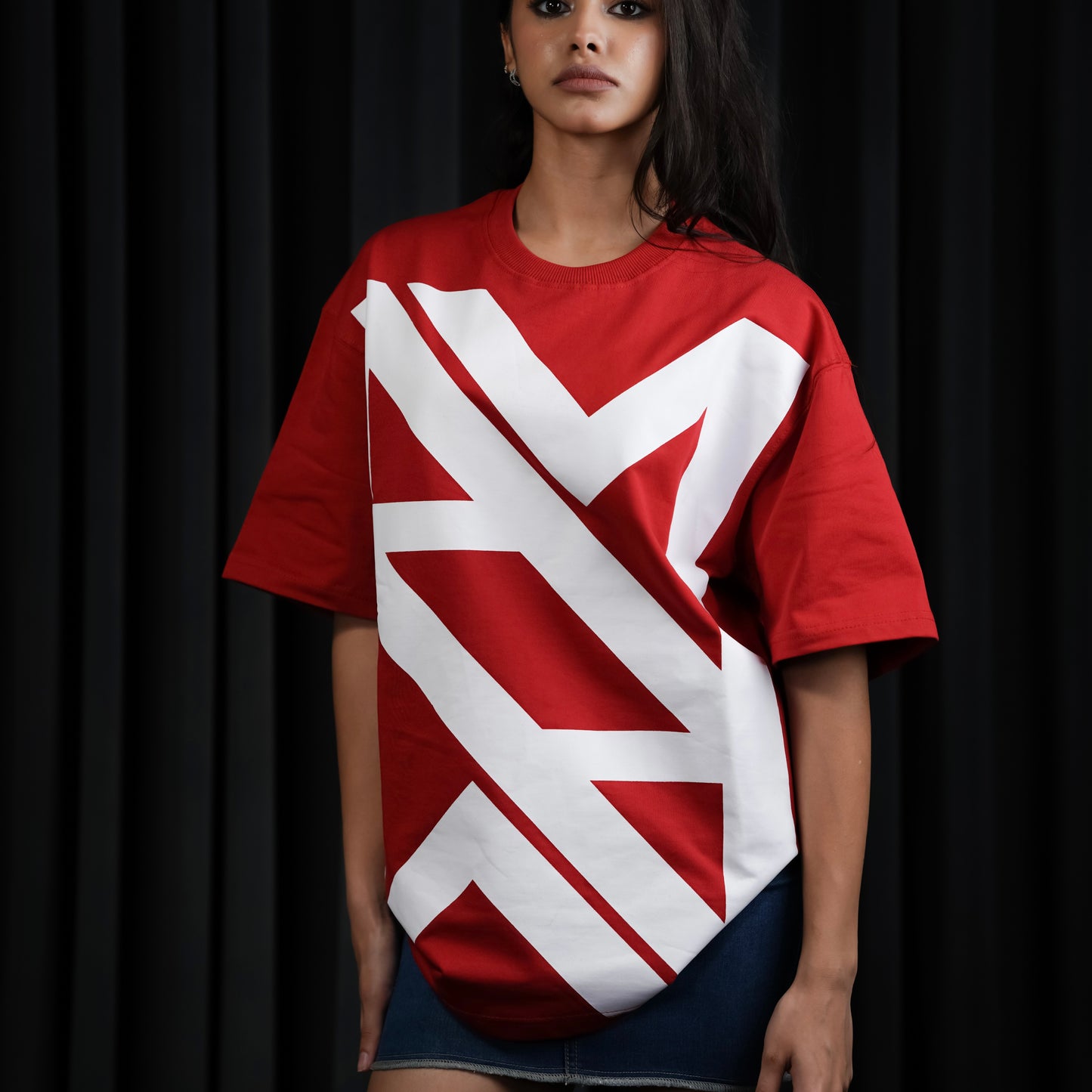 RED MIRRORED TEE