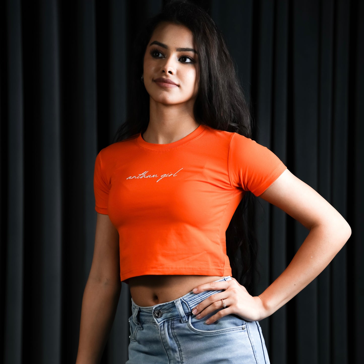 ANTHUM GIRL ORANGE CROP TOP