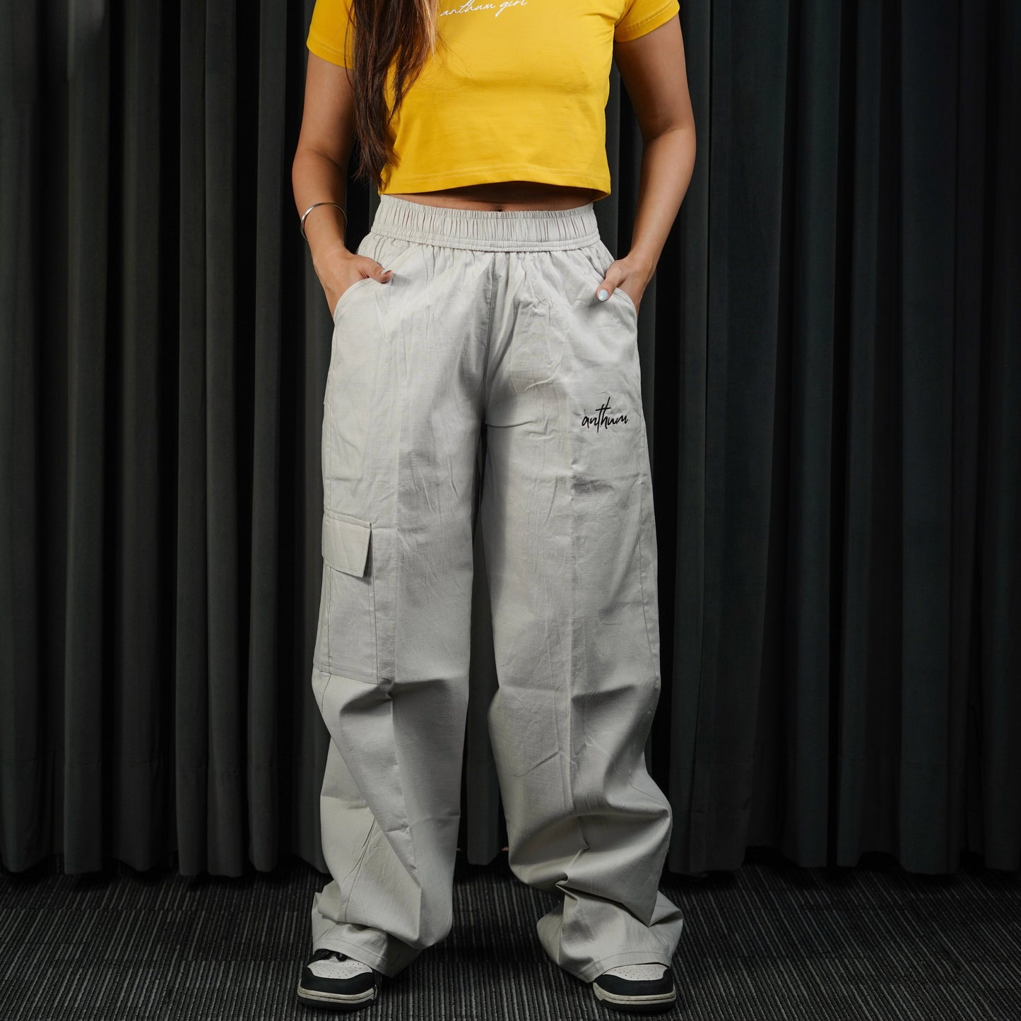 OFF-WHITE LINEN SWEATPANTS