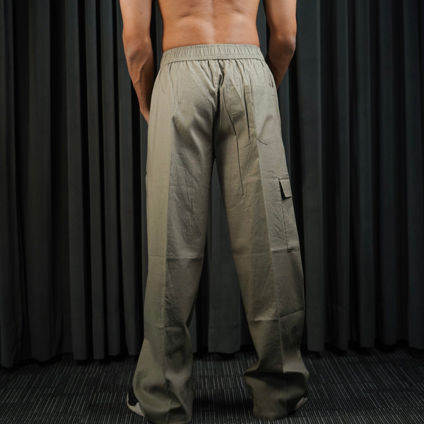 PALE-OLIVE LINEN SWEATPANTS