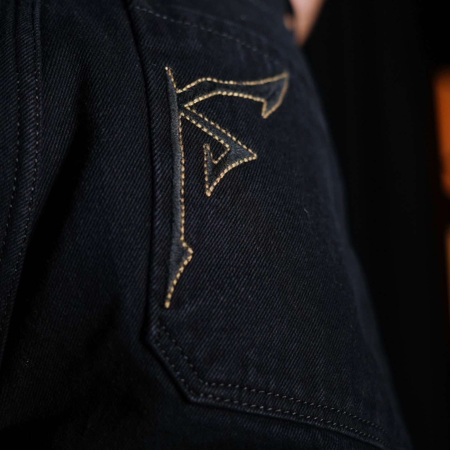 BLACK VIOLA STRAIGHT DENIM